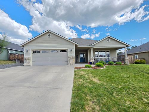 2139 Jeffrey Ln, Klamath Falls, OR, 97603-7158 | Card Image