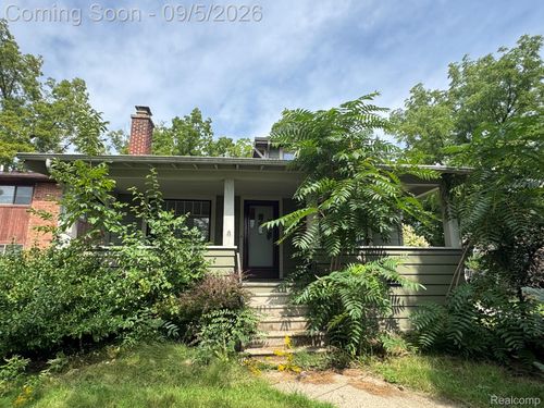 1812 Jackson Ave, Ann Arbor, MI, 48103-4040 | Card Image