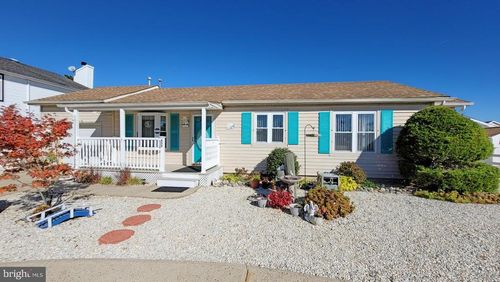 652 Newell Ave, Manahawkin, NJ, 08050-3646 | Card Image