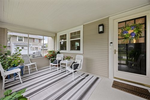 2323 Upland Dr Se, Cedar Rapids, IA, 52403-4225 | Card Image