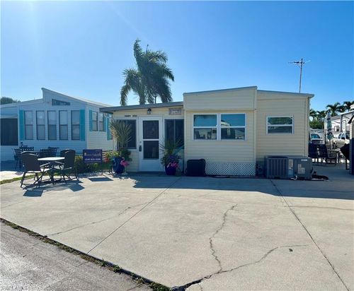 11601 Valleyview Dr, FORT MYERS, FL, 33908-8277 | Card Image