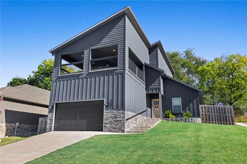 2608 N Justin Dr, Fayetteville, AR, 72704-5155 | Card Image