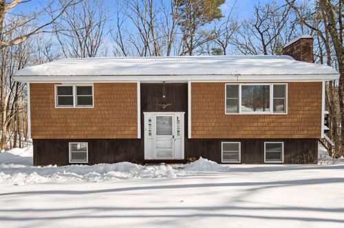 7 Birch Dr, Newmarket, NH, 03857-1922 | Card Image