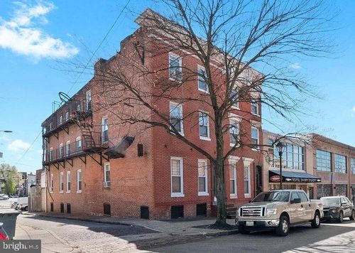 3f-869 Hollins St, BALTIMORE, MD, 21201-1072 | Card Image