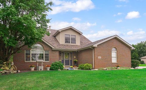 9942 Forest St, Dyer, IN, 46311-2897 | Card Image