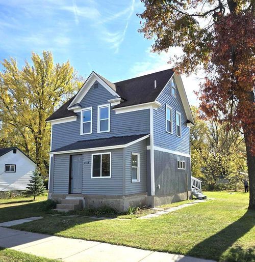 601 Main Street, Redgranite, WI, 54970 | Card Image