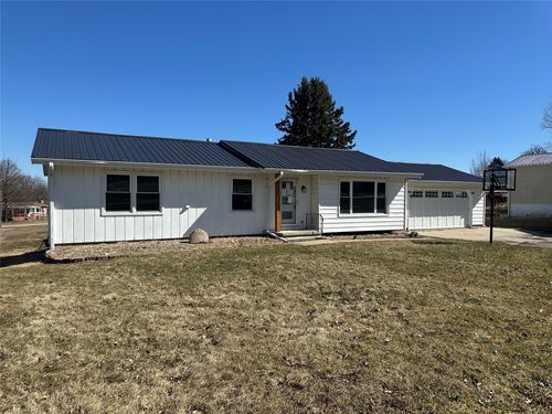 418 East St, Gladbrook, IA, 50635-7799 | Card Image