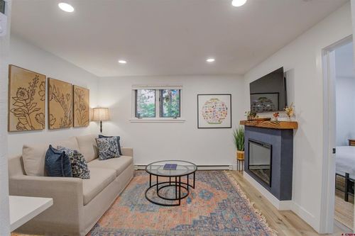 apt-104-125 W 10th St, Durango, CO, 81301-4676 | Card Image