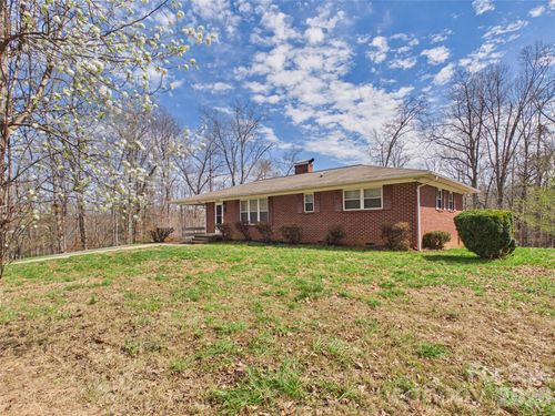 1331 Idlewood Street Sw, Lenoir, NC, 28645 | Card Image
