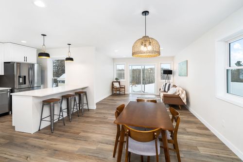 2108 Cottage Hill Cir, Duluth, MN, 55811-2896 | Card Image