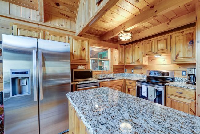 33 Spruce Dr, Home with 3 bedrooms, 3 bathrooms and null parking in Suches GA | Image 9