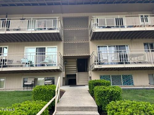 apt-302-1055 Carriage Cir, Bristol, VA, 24201-1693 | Card Image