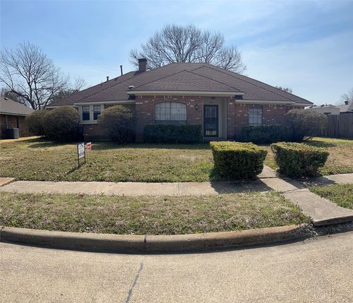222 Faircrest Dr, Garland, TX, 75040-0918 | Card Image