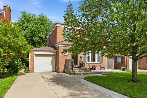 509 S Brainard Ave, La Grange, IL, 60525-6107 | Card Image