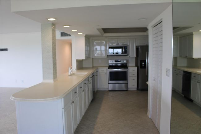 APT-2007 - 3200 Port Royale Dr N, Condo with 2 bedrooms, 2 bathrooms and null parking in Fort Lauderdale FL | Image 5