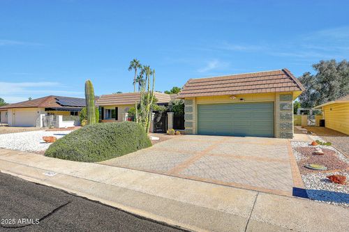 17427 N Lindgren Ave, Sun City, AZ, 85373-2229 | Card Image