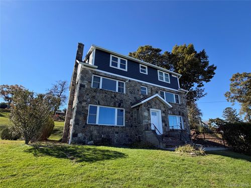 4-307 W Shore Rd, Huntington, NY, 11743-2068 | Card Image