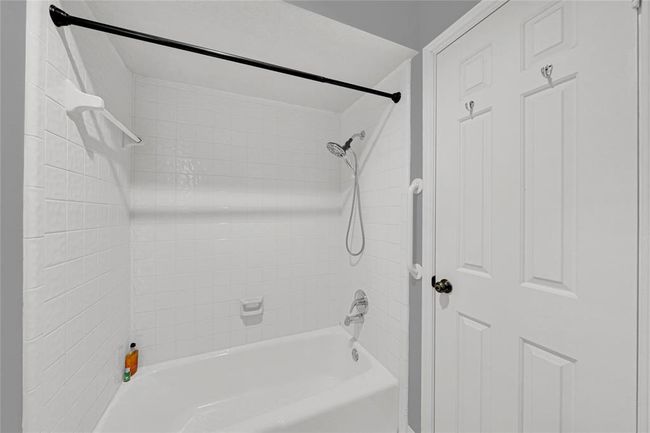 16111 Maplehurst Dr, House other with 4 bedrooms, 4 bathrooms and 2 parking in Spring TX | Image 8