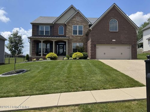 212 Chestnut Grove Ct, Fisherville, KY, 40023-7800 | Card Image