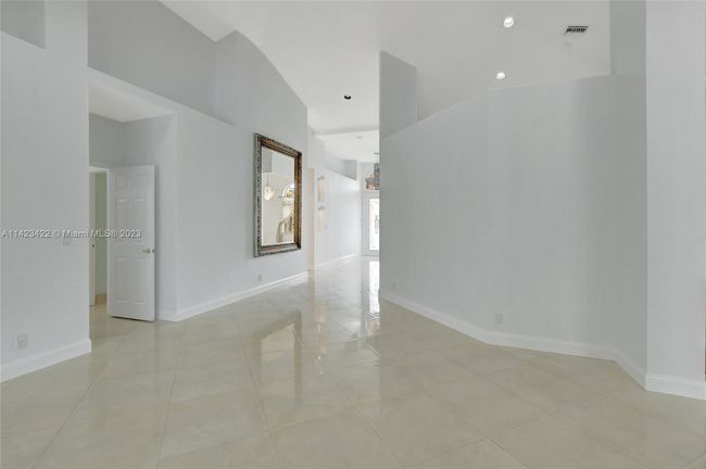 21698 Abington Ct, House other with 5 bedrooms, 3 bathrooms and null parking in Boca Raton FL | Image 9