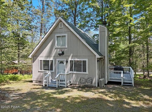 1127 Lakeland Dr, Lake Ariel, PA, 18436-8082 | Card Image