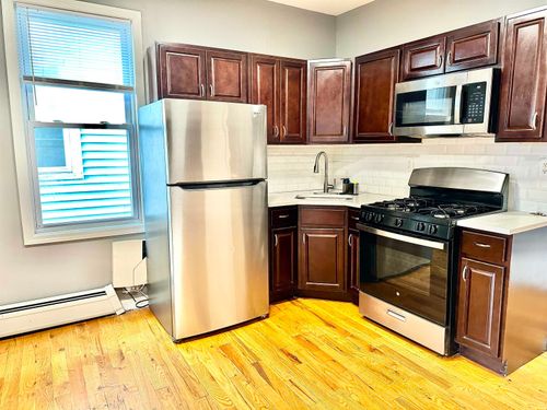 apt-1-245 Duncan Ave, Jersey City, NJ, 07306-6643 | Card Image