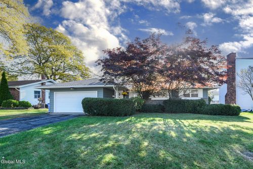 109 Fairlawn Ave, Albany, NY, 12203-1915 | Card Image