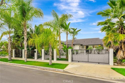 4637 Nagle Ave, Sherman Oaks, CA, 91423-4359 | Card Image