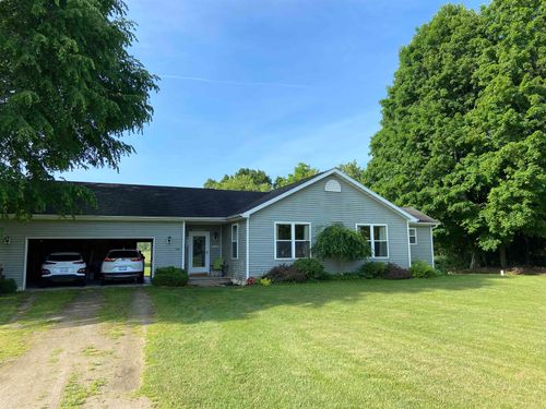 2260 E Pleasant Valley Road, Lincoln Township, MI, 48853 | Card Image