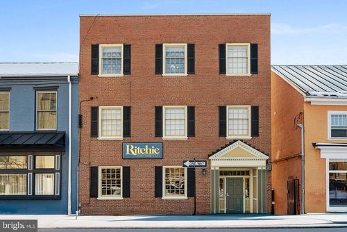 ste-301-25 E Boscawen St, WINCHESTER, VA, 22601-4799 | Card Image