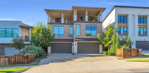 2339 Hondo Ave, Dallas, TX, 75219-2418 | Card Image