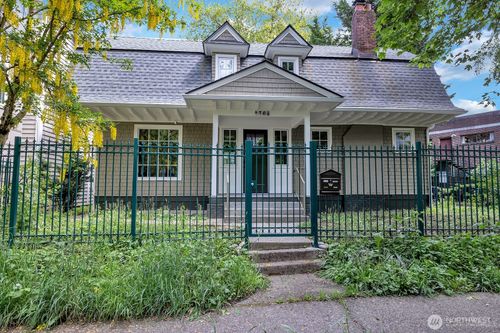 1708 18th Ave, Seattle, WA, 98122-2741 | Card Image