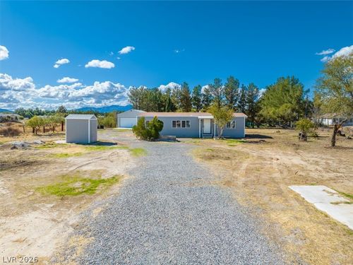 40 N David St, Pahrump, NV, 89060-3914 | Card Image