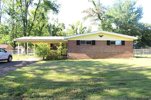 1902 Glenhaven St, Corinth, MS, 38834-2803 | Card Image