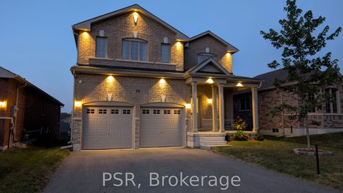 16 Hewson St, Penetanguishene, ON, L9M0V7 | Card Image