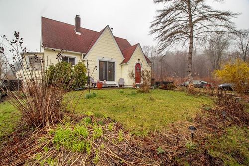 27 Lower Jenny Brook Rd, Wawarsing, NY, 12489-2018 | Card Image