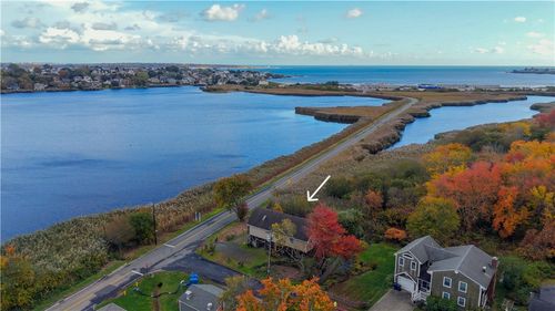 91 Bonnet Point Rd, Narragansett, RI, 02882-1903 | Card Image