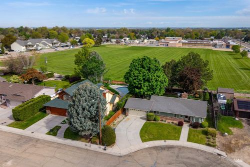 419 Chaparro St, Caldwell, ID, 83605-5761 | Card Image