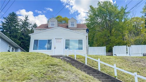 863 Highland St, Follansbee, WV, 26037-1515 | Card Image