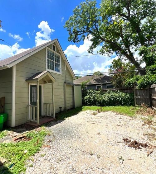 apt-c-627 E 14th St, Houston, TX, 77008-4607 | Card Image