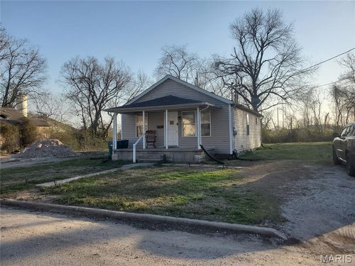 546 Mildred Ave, East Saint Louis, IL, 62206-1913 | Card Image