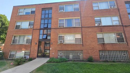 2a-2239 Farwell Ave, Chicago, IL, 60645-4858 | Card Image
