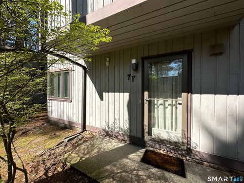 f-7 Staunton Ct, Farmington, CT, 06032-3537 | Card Image