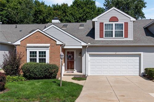 2235 Abbey Rd, Akron, OH, 44312-2278 | Card Image