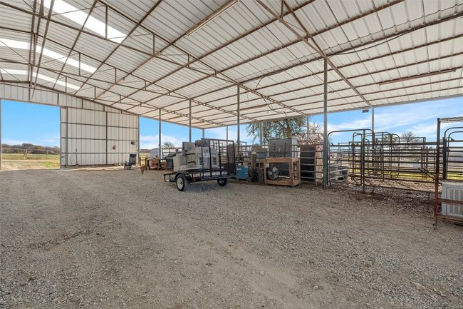 1170 Lumkins Rd, Home with 6 bedrooms, 7 bathrooms and null parking in Forreston TX | Image 22