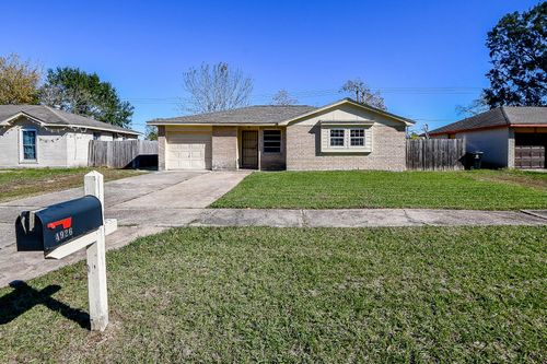 4926 Ridgestone St, Houston, TX, 77053-3609 | Card Image