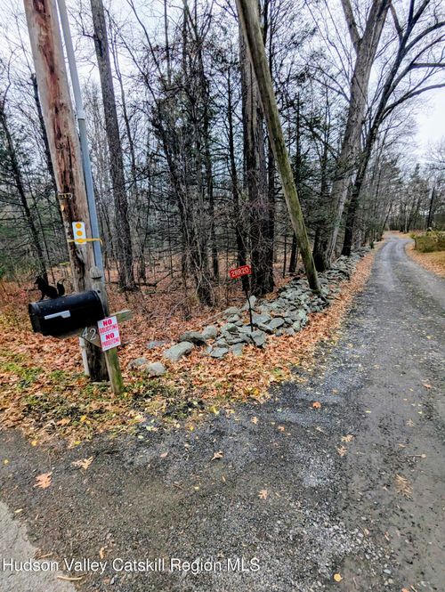 48 Ridge Rd, Shokan, NY, 12481-5323 | Card Image