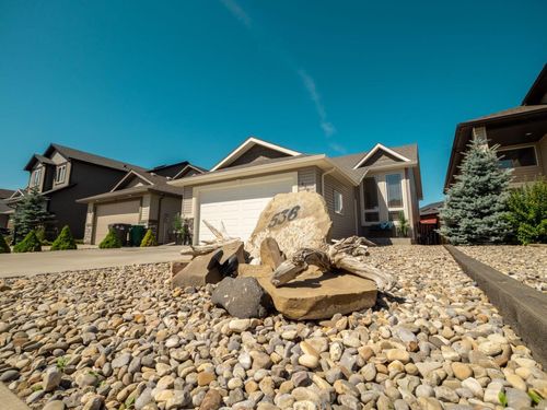 536 Sixmile Cres S, Lethbridge, AB, T1K5X2 | Card Image