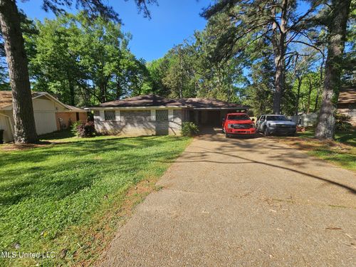 r-125 Cedarwood Dr, Jackson, MS, 39212-2208 | Card Image