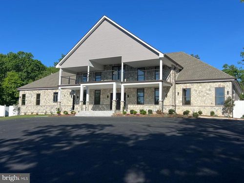 24035 New Mountain Rd, ALDIE, VA, 20105-2166 | Card Image